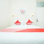 Oyo 1239 Mojokerto Classic Homestay
