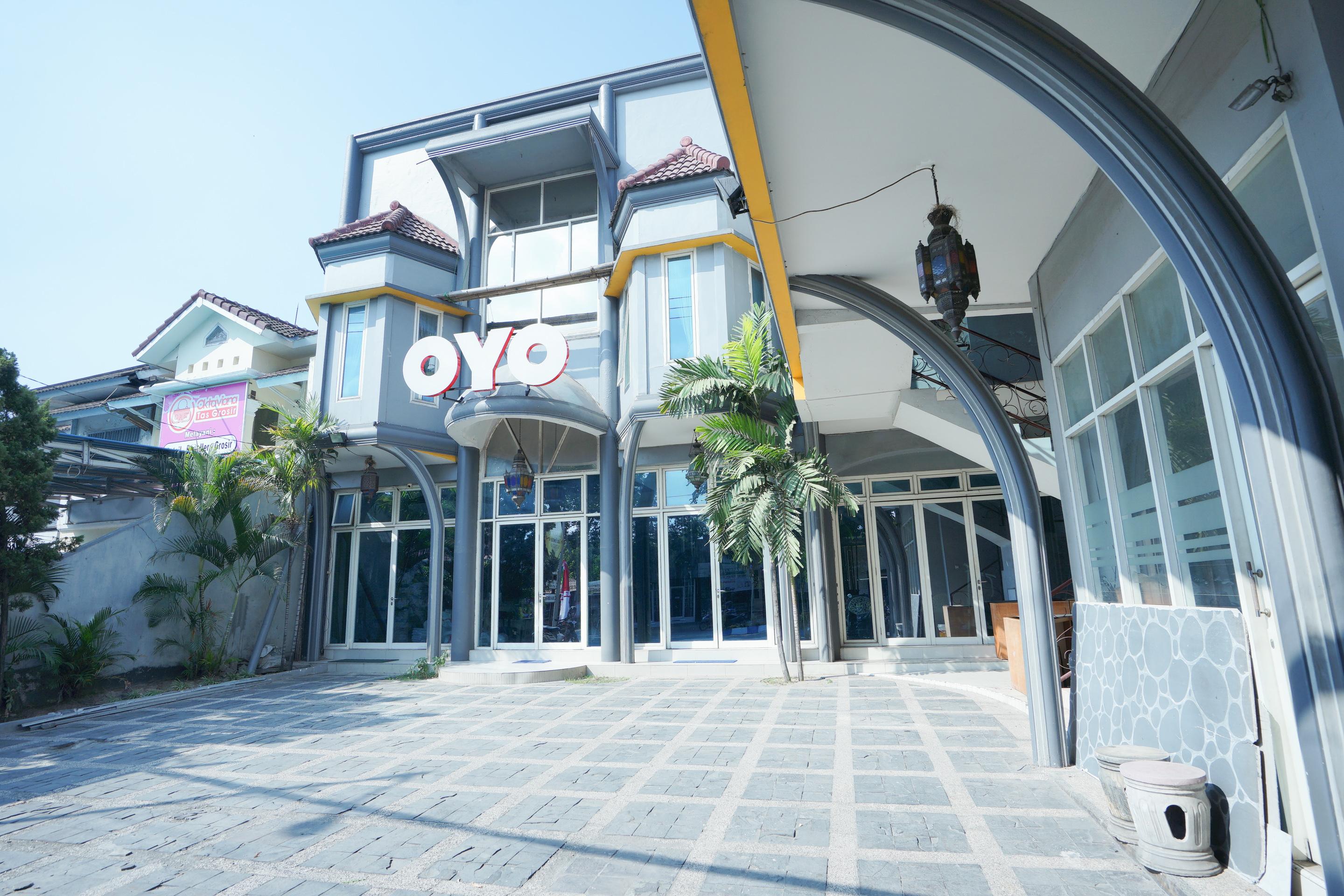 Hotel Oyo 1239 Classic Mojokerto